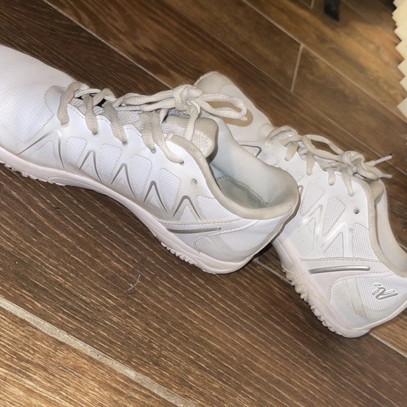 Varsity Cheer Shoes - Picture 2 of 2